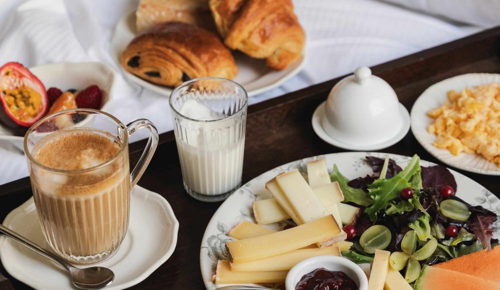 Hôtel Paris avec petit-déjeuner compris : comment choisir son séjour ?